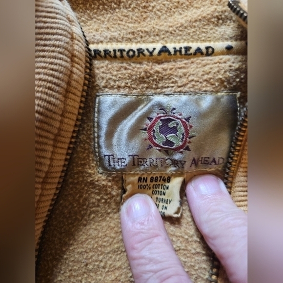Vintage gold quarter zip sweatshirt by The Territory Ahead‎ Co. Men's sz.lg - Picture 2 of 5